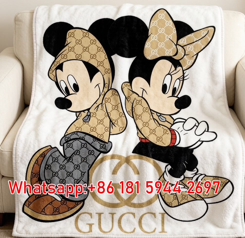 Mickey & Minnie x Gucci Sofa Throw Blankets GGJY (8)